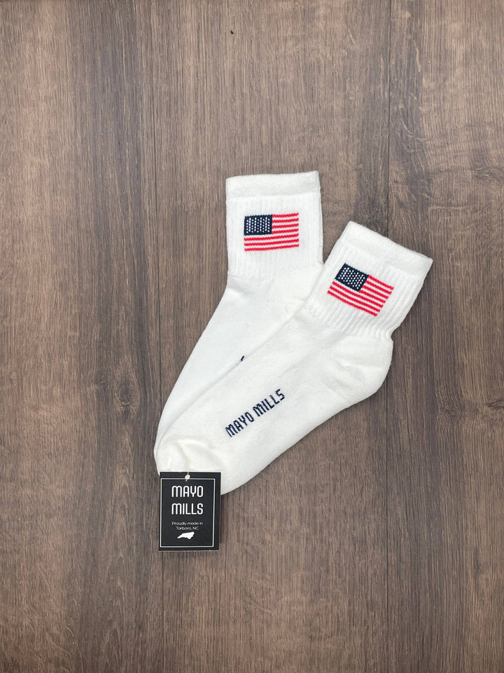 American Flag: Raspberry / Medium