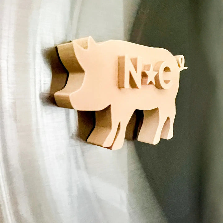 NC Pig Magnet