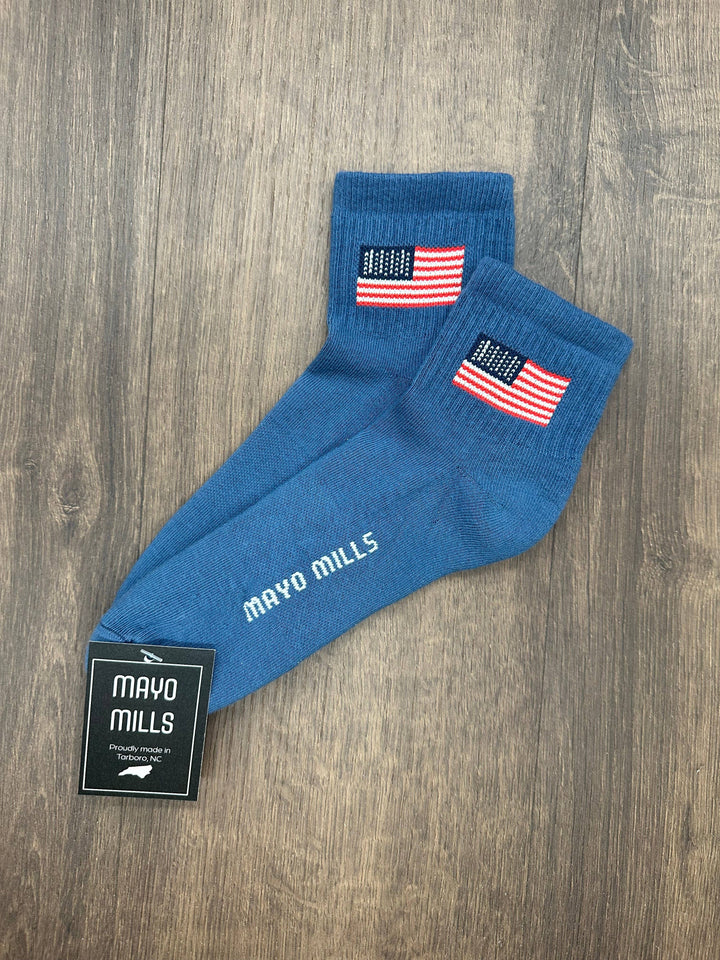 American Flag: Raspberry / Medium