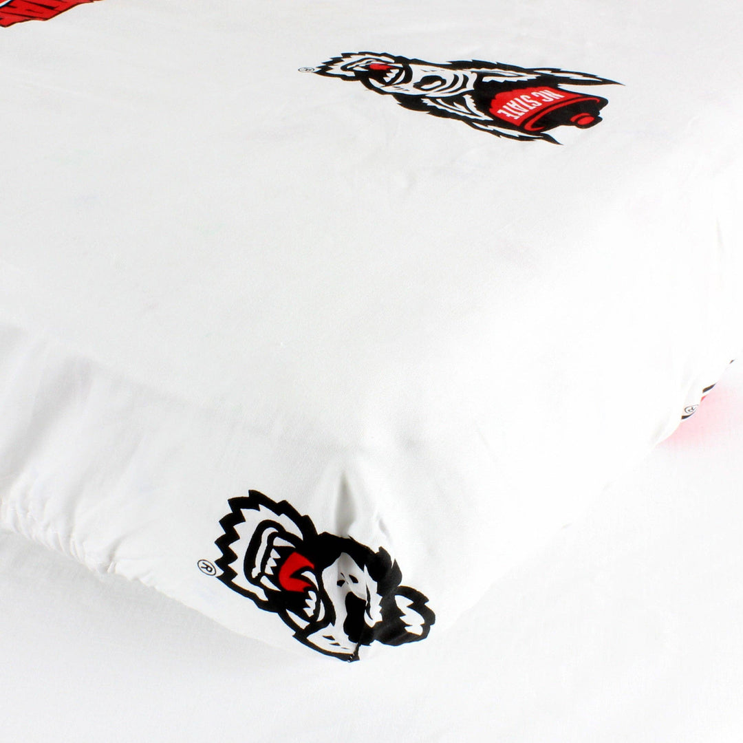 North Carolina State Wolfpack Baby Crib Fitted Sheet: Single