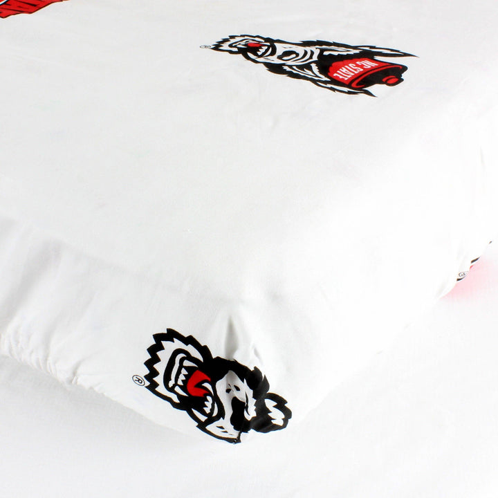 North Carolina State Wolfpack Baby Crib Fitted Sheet: Single