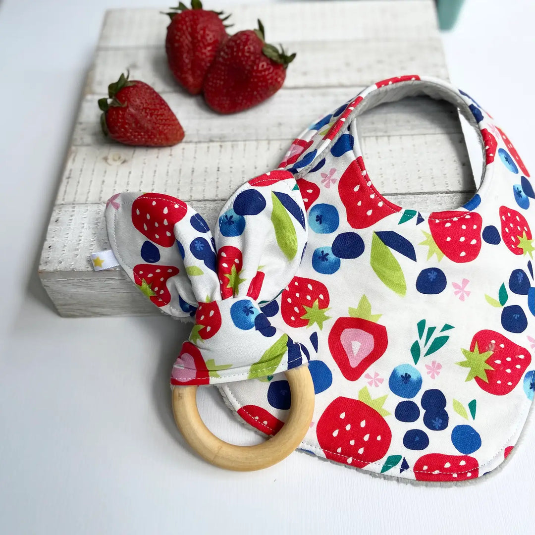 Summer Berries Bib